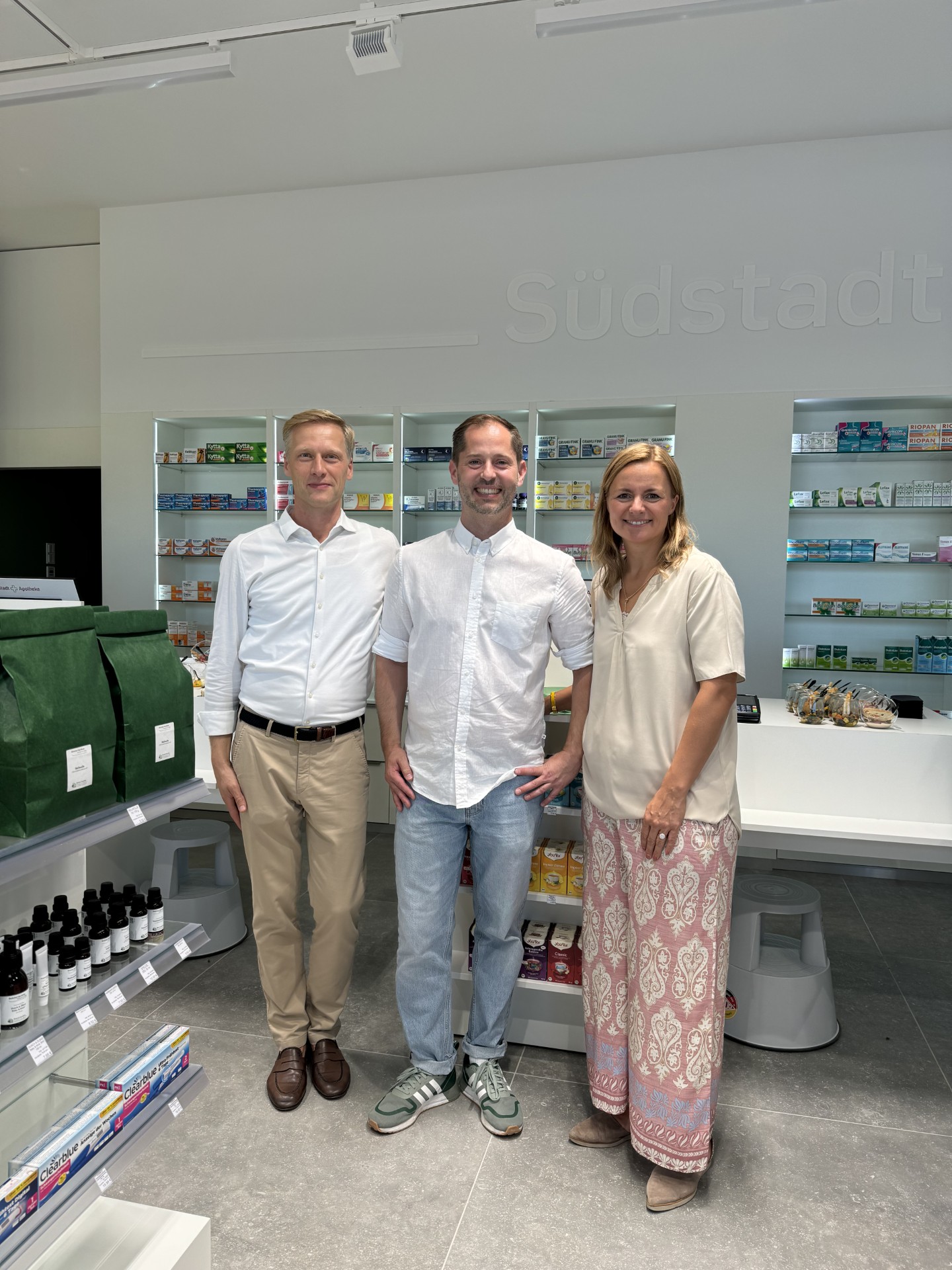 Eröffnung der Apotheke mit Dr. Schnaith